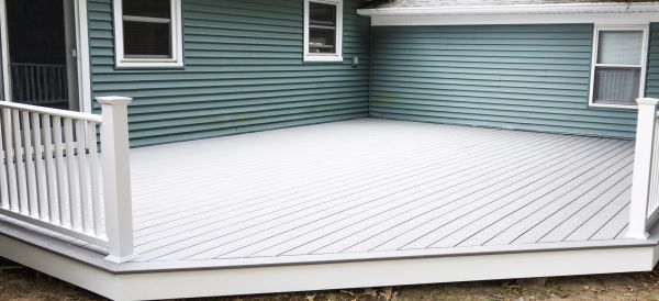 Cost of Vinyl Decking Installation in Dacula