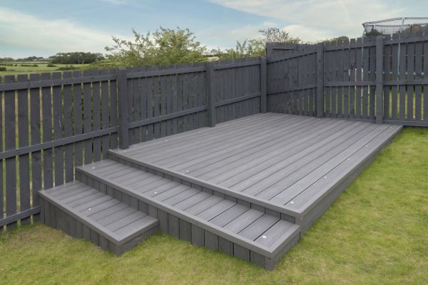Vinyl Deck Construction in Dacula