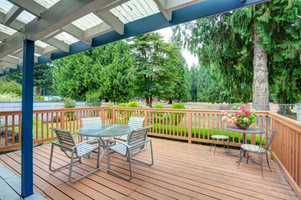 Deck Carpentry Service in Dacula